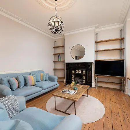Vesto Three Bedroom Duplex In Clapham アパート *