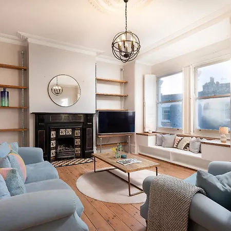 Vesto Three Bedroom Duplex In Clapham Apartamento