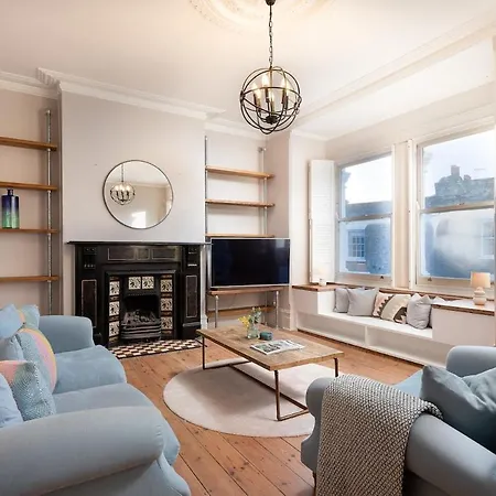 Vesto Three Bedroom Duplex In Clapham Apartamento