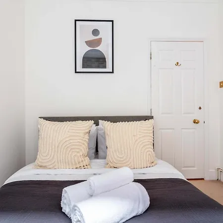 Bnbnova - Heart Of Mayfair - 3br - Bond St * London
