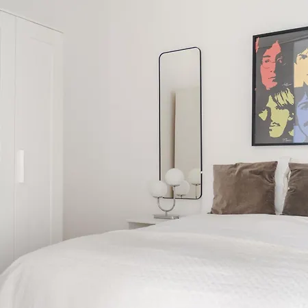 2 Bedroom In Harley Street * London