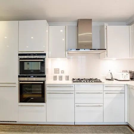 Apartment Lavish Designer 3 Bed Near Oxford Street London