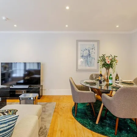 Apartment Lavish Designer 3 Bed Near Oxford Street *