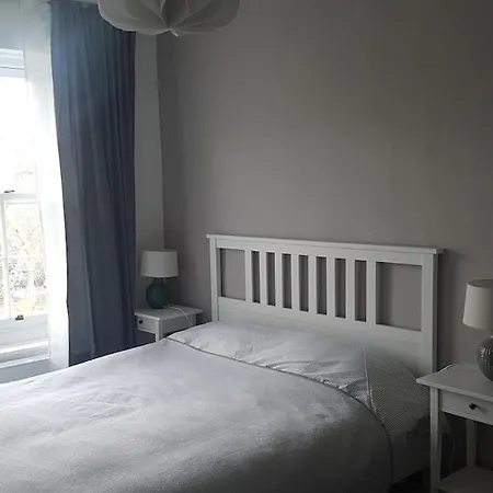 Apartment Spacious One Bedroom Flat Zone 1 London