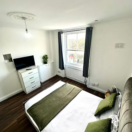 Spacious 4- Bedroom Flat! Kings Cross, St Pancras