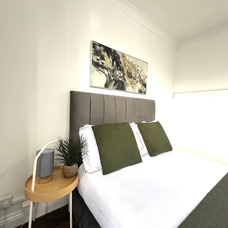 Apartment Spacious 4- Bedroom Flat! Kings Cross, St Pancras London