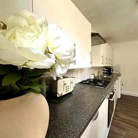Spacious 4- Bedroom Flat! Kings Cross, St Pancras