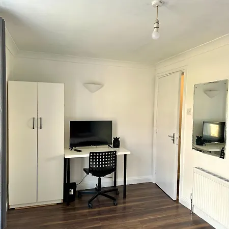 Spacious 4- Bedroom Flat! Kings Cross, St Pancras