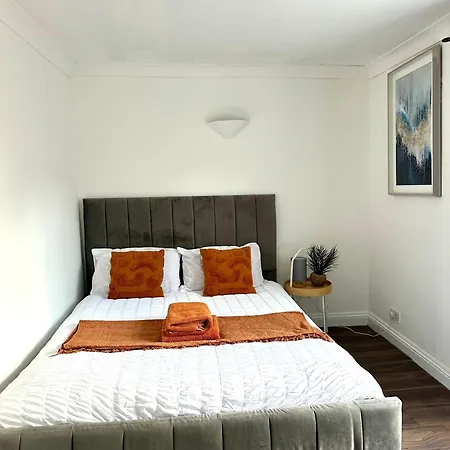 Spacious 4- Bedroom Flat! Kings Cross, St Pancras