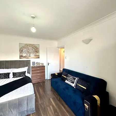 Apartment Spacious 4- Bedroom Flat! Kings Cross, St Pancras London