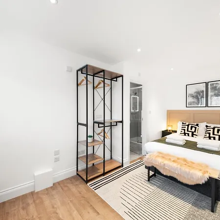 Stylish I Extended I Free Parking London