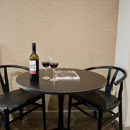 King-smart Tv-full Kitchen-5mins To Transport-desk London