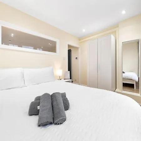 Cosy One Bedroom - Bridge