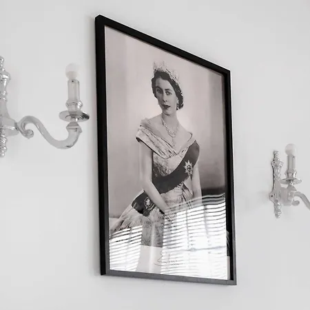 Elegant Mayfair Apartament *