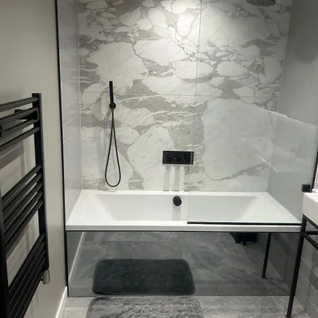 Luxury 1 Bed Greenwich Apartment London