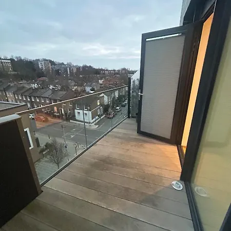 New 2 Bed Greenwich * London