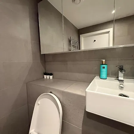 New 2 Bed Greenwich