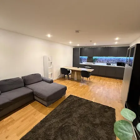New 2 Bed Greenwich * London
