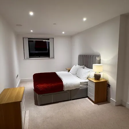 Riverside Apartment London