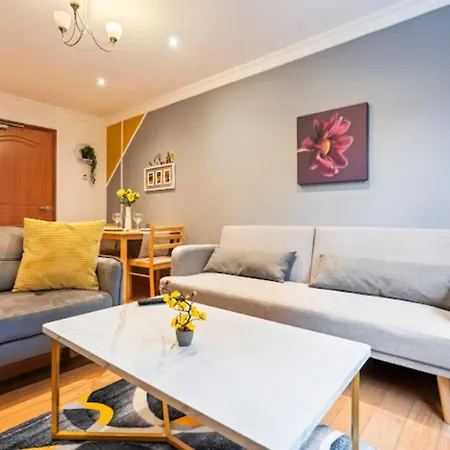 Apartment Exquisite 1br - Free Parking Only 5-mins Walk To Clapham Junction Station London