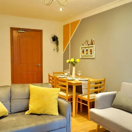 Exquisite 1br - Free Parking Only 5-mins Walk To Clapham Junction Station