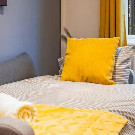 Exquisite 1br - Free Parking Only 5-mins Walk To Clapham Junction Station * London