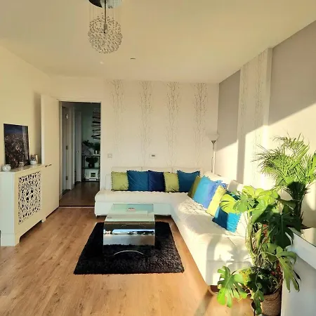 Stunning 2 Bedroom 2 Bathroom Flat With Panoramic View Apartment *