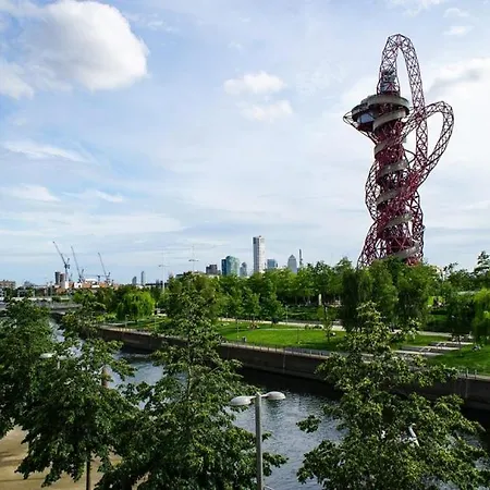 Apartment Stunning 2 Bedroom 2 Bathroom Flat With Panoramic View London