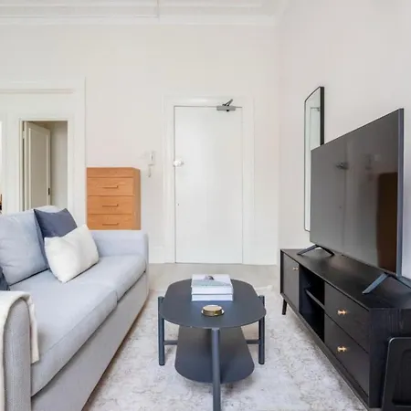 Designed Apartment, Paddington *