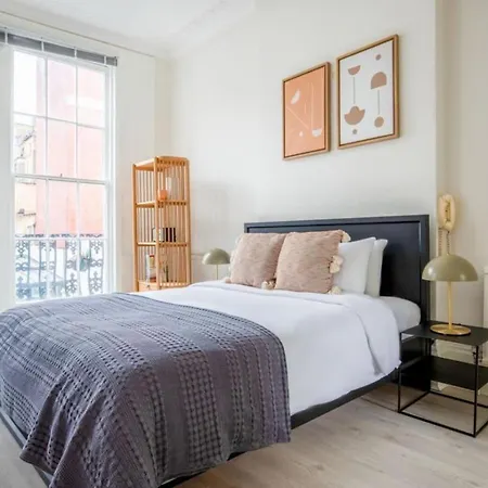 Designed Apartment, Paddington Apartment