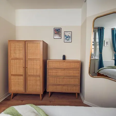 Stylish 1 Bedroom In The Heart Of Angel Apartment