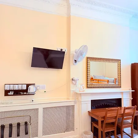 Europa House Hotel, Paddington 2*