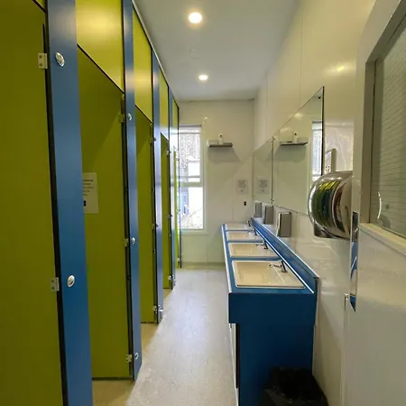 Hostel Saint Backpackers *