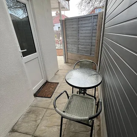 Homestay Spacious Double Bedroom Flat Near *