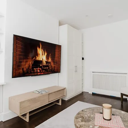 Apartment Specious Bright Flat With Garden In London