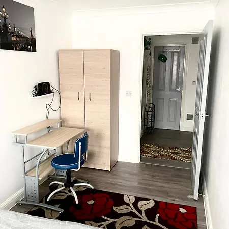 The Grand Forsyth Apartment - Two Bedroom Apartment *