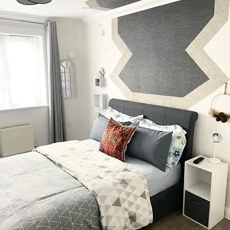 Apartment The Grand Forsyth Apartment - Two Bedroom Dagenham