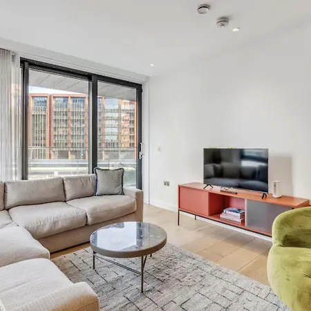 Modern King's Cross Apartment *