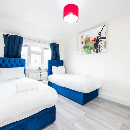 Apartment Garland Modern Close To Station 3 Bedroom *