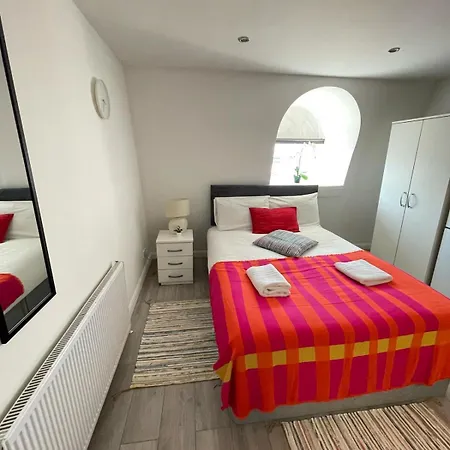 Smart Homes * London