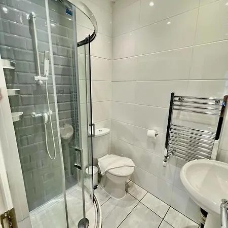Smart Homes Aparthotel London