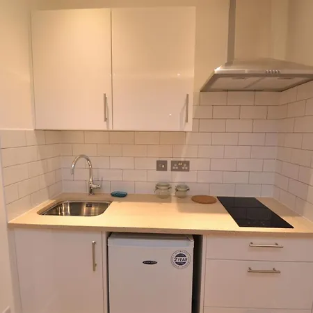 Hyde Park Apartment *