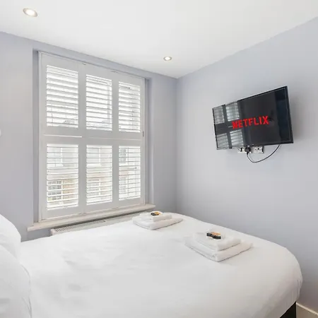 5 Bedroom Flat In Paddington Apartment