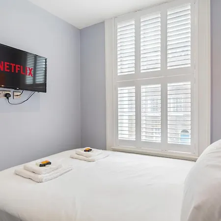 5 Bedroom Flat In Paddington *