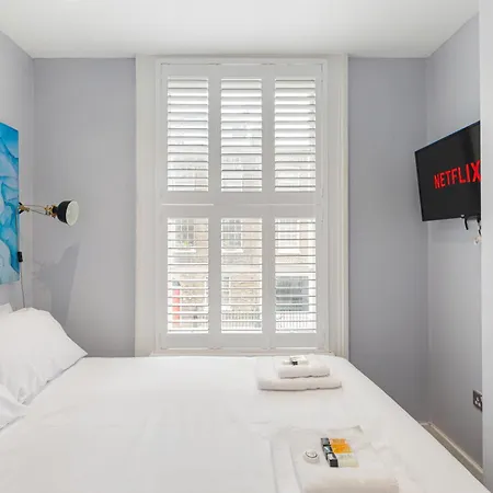 5 Bedroom Flat In Paddington * London
