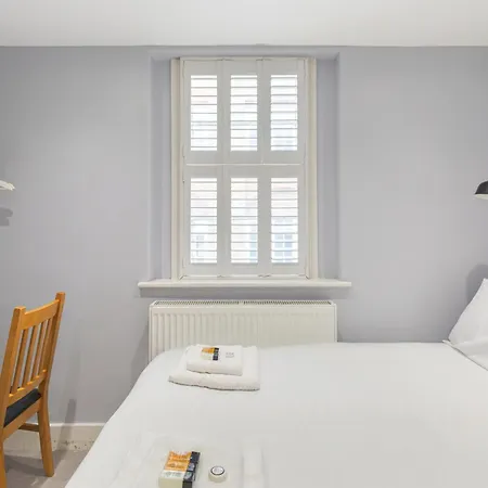 Apartment 5 Bedroom Flat In Paddington *