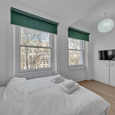 Beaufort Gardens Apartment