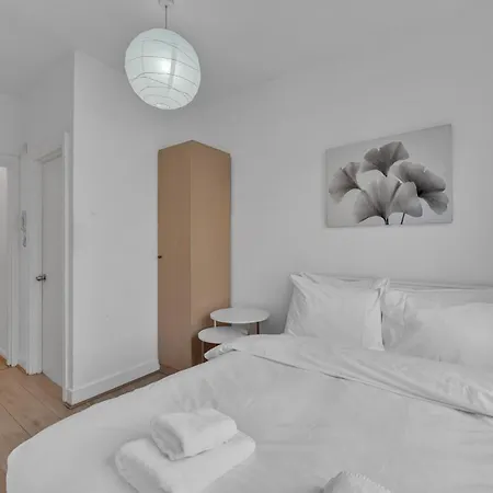 Beaufort Gardens Apartment *