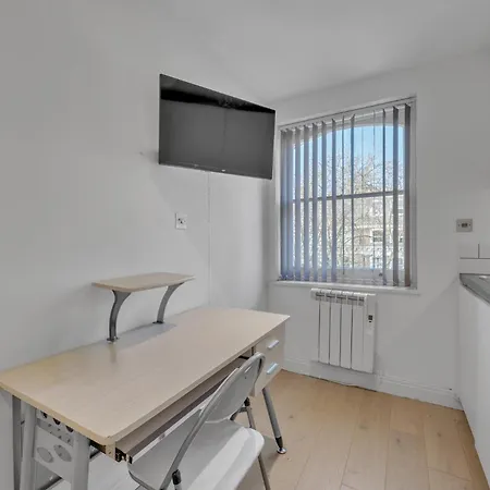 Beaufort Gardens Apartment London