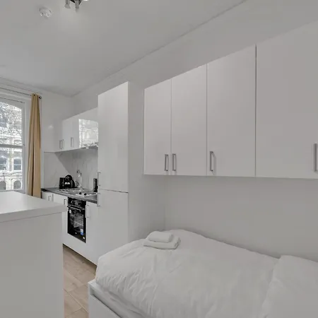 Beaufort Gardens Apartment London
